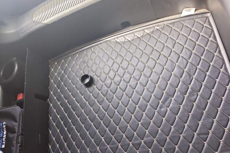 Used Roewe Clever 2021 302 km New Four-Seater Super-Efficient Version