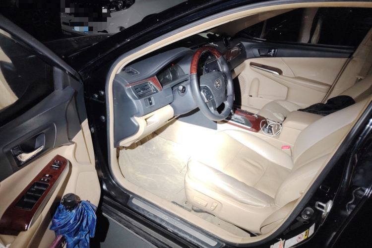 Used Toyota Camry 2012 2.5G Luxury Edition
