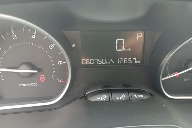 Used Peugeot 2008 2018 1.6L Automatic Fashion Edition Odometer Close Up