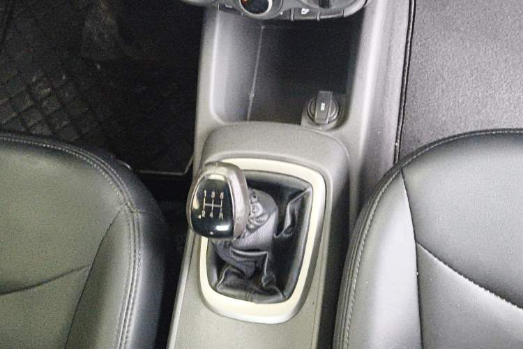 Used Chevrolet Sail 2015 Sail 3 1.5L Manual with Ideal Sunroof Edition