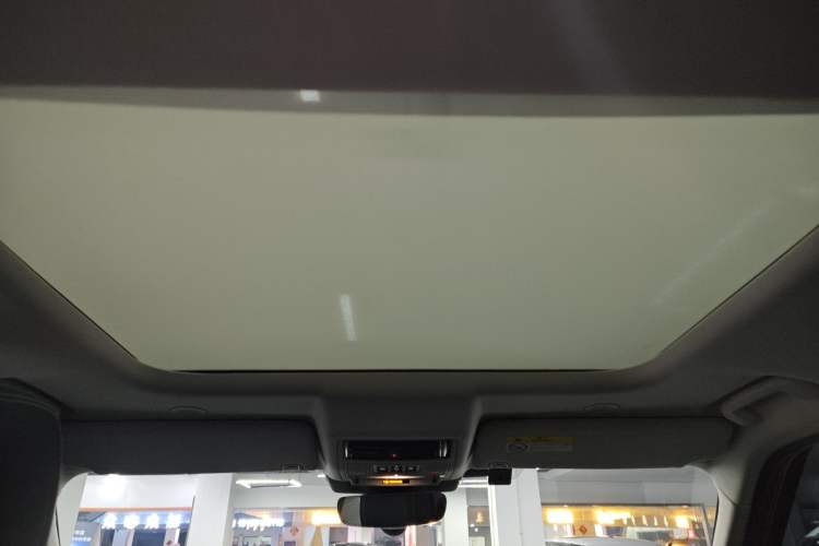 Used Land Rover Discovery 2024 360 PS S