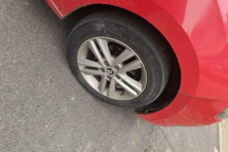 Used Skoda Rapid Spaceback 2014 1.6L Automatic Enjoyment Edition