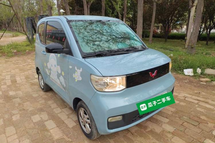 Used Wuling Hongguang MINIEV 2020 Enjoyment Model Lithium Iron Phosphate Front Right 45 Deg