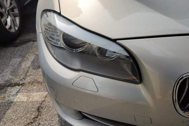 Used BMW 5 Series 2012 535Li Luxury Model Right Front Headlight