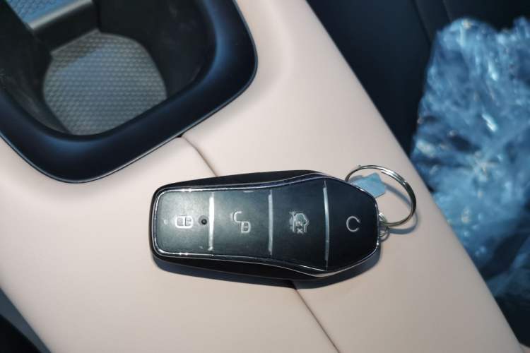 Used BYD Seagull 2025 Intelligent Driving Version 305 km Dynamic Edition Vehicle Key