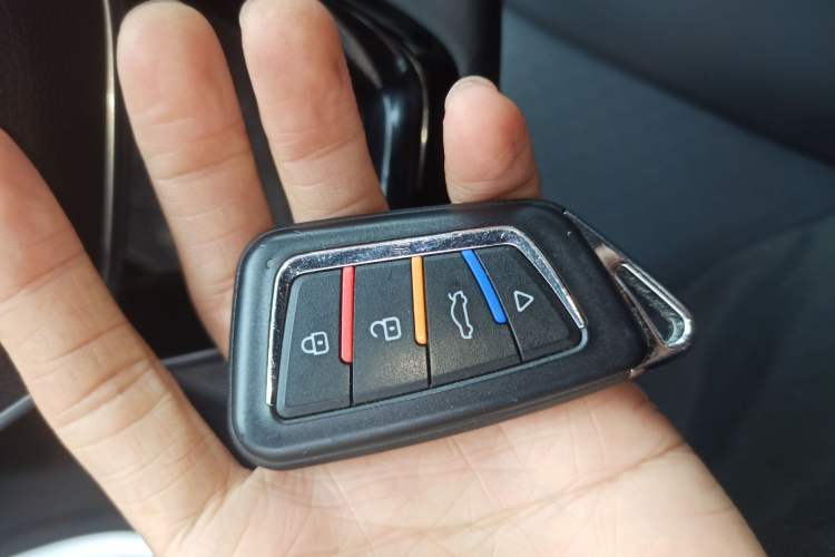 Used GAC Trumpchi M6 2021 270T DCT Elite Edition (7-seater)
