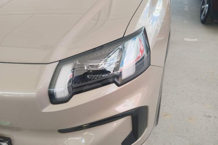 Used AION V 2024 Aion Tyrannosaurus 650 Smart Luxury Edition