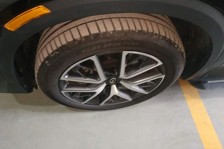 Used GAC Trumpchi GS8 2025 Linghang Series 2.0 TGDI Four-Wheel-Drive Luxury Edition 5 Seats