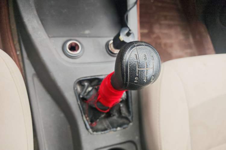 Used Wuling Hongguang 2014 1.5L S Standard Version
