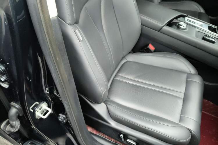 Used Dongfeng Aeolus Huge 2022 Mach Power 1.5T DareDrive Edition · Smart
