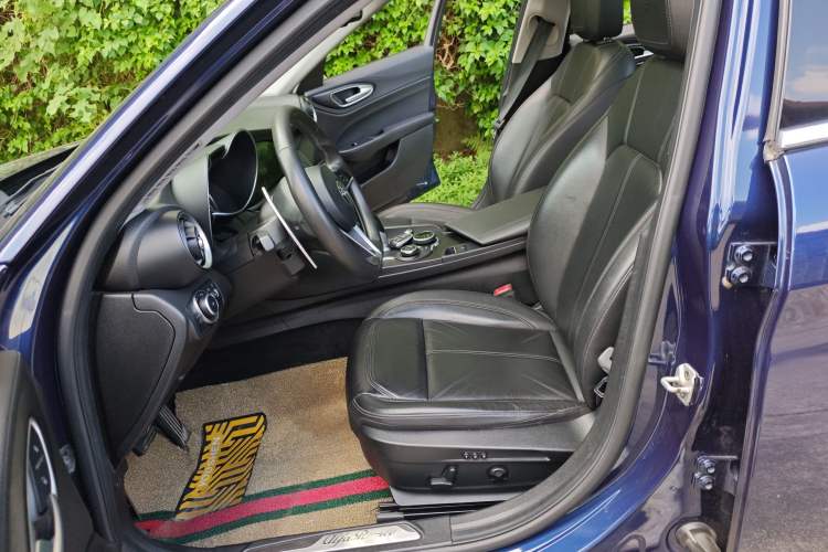 Used Alfa Romeo Giulia 2017 2.0T 280HP Luxury Edition