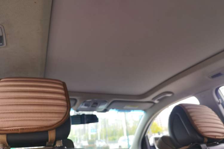 Used Hyundai Tucson 2015 1.6T Dual-Clutch Two-Wheel-Drive Smart Model Headliner