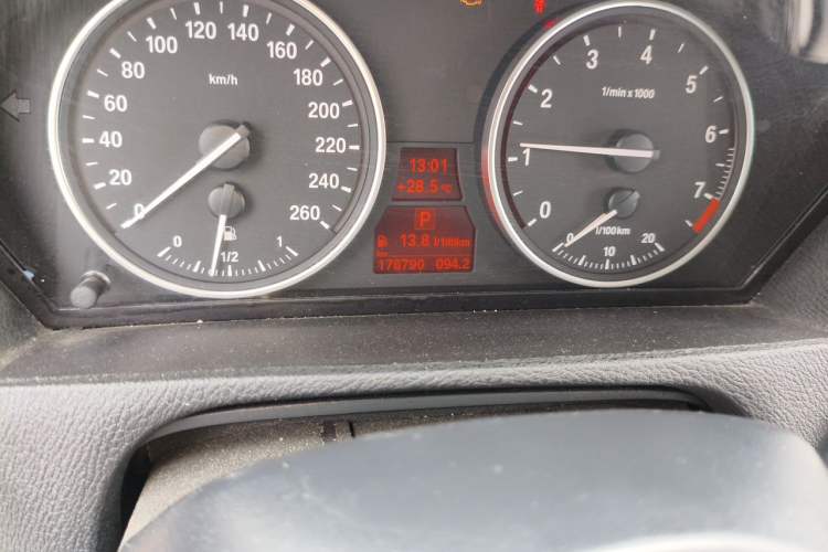 Used BMW X5 2011 xDrive35i Leading Model
