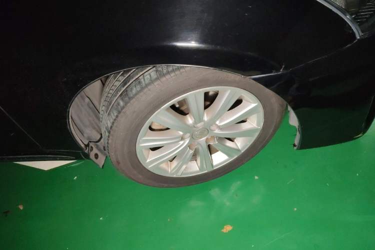 Used Toyota Crown 2012 2.5L Royal Leather Edition Right Front Wheel Hub