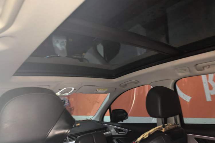 Used Audi Q7 2016 40 TFSI Comfort Model
