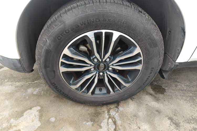 Used Geely Auto Vision X6 2016 1.8L Manual Luxury Model