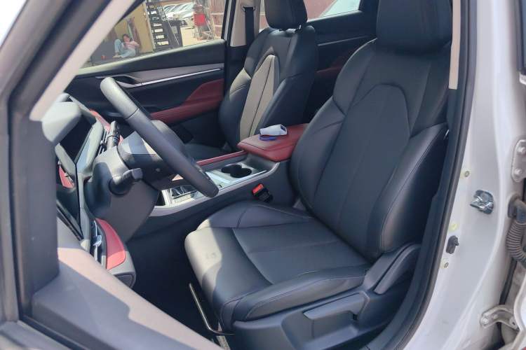 Used Changan CS55PLUS 2022 Blue Whale Edition 1.5T Manual Luxury Model
