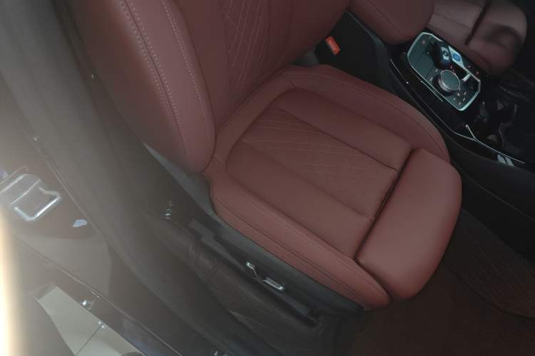 Used BMW iX3 2024 Leading Model
