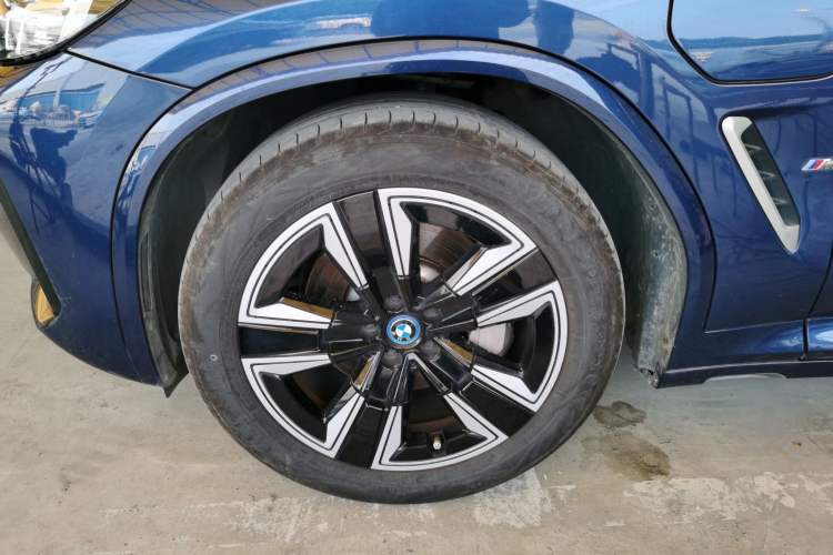 Used BMW iX3 2022 Leading Model