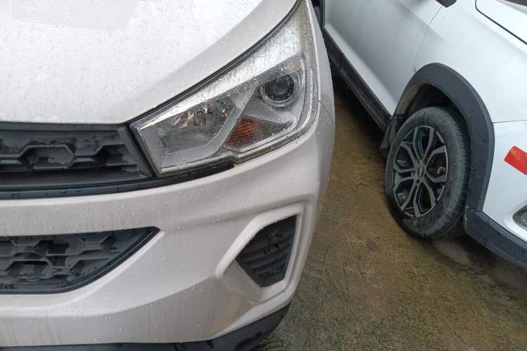 Used Wuling Hongguang S3 2019 1.5L Manual Standard Version China VI Standard Left Front Headlight