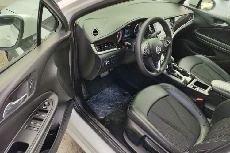 Used Buick Verano 2019 Sedan 20T Dual-Clutch Leading Model