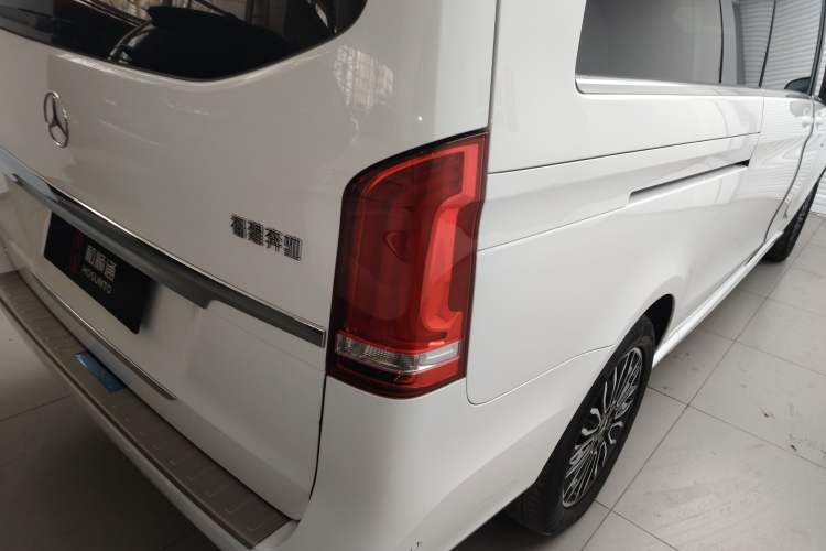 Used Mercedes-Benz V-Class 2017 V 260 L Prestige Extended Edition
