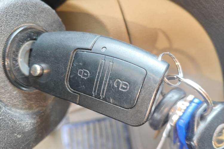 Used JMC Yusheng S350 2013 2.4T Two-Wheel-Drive Special Edition Vehicle Key