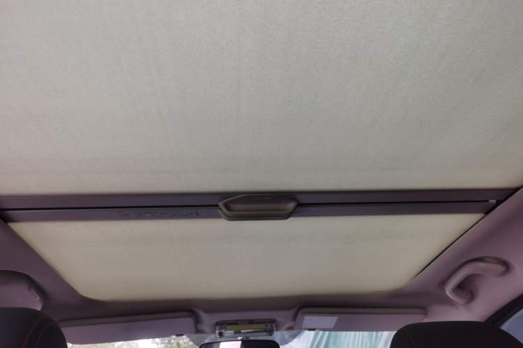 Used CHANGAN Benni 2015 1.4L IMT Sunroof Version China IV Standard
