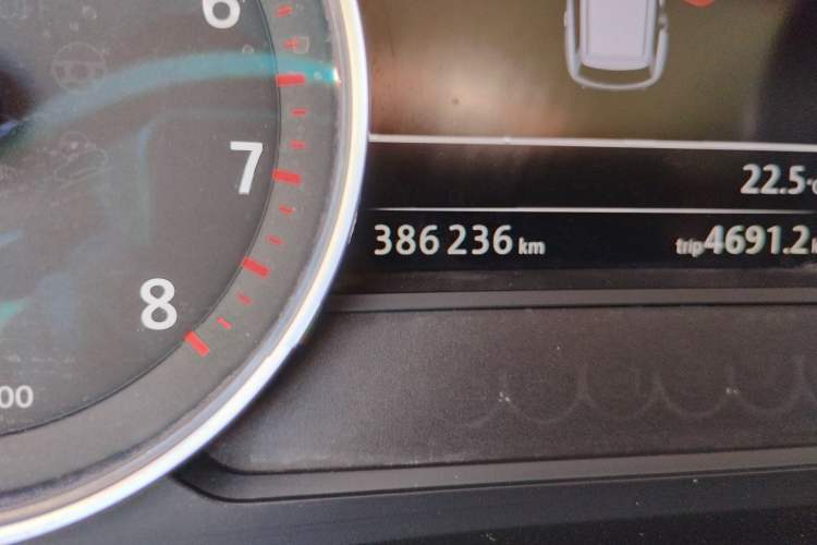 Used Volkswagen Touareg 2011 3.0 TSI High-End Version