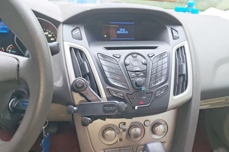 Used Ford Focus 2013 Sedan Classic 1.8L Automatic Fashion Edition