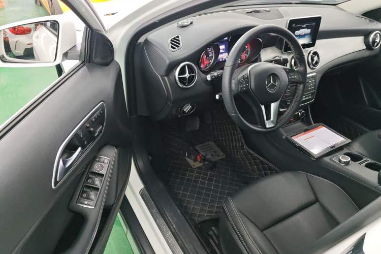 Used Mercedes-Benz GLA 2016 GLA 200 Fashion Model
