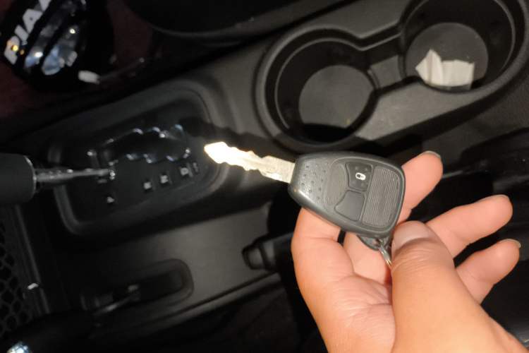 Used Jeep Wrangler 2015 3.0L Sahara Four-Door Comfort Edition
