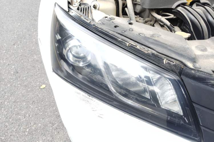 Used Geely Auto Emgrand 2015 Sedan 1.5L CVT Upward Version
