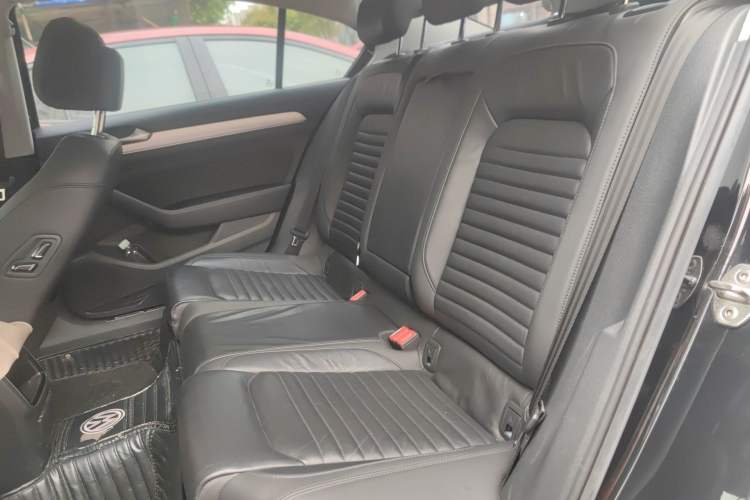 Used Volkswagen Magotan 2019 330TSI DSG Leading Edition China V Standard
