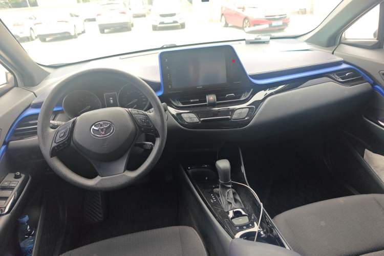 Used Toyota IZOA 2020 2.0L Enjoy Edition Center Console