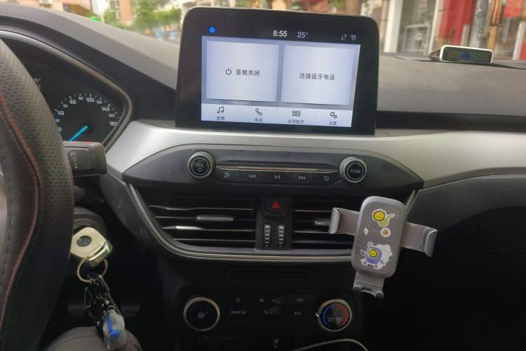 Used Ford Focus 2019 Sedan 1.5L Manual FENGYUE Model China V Emission Standard