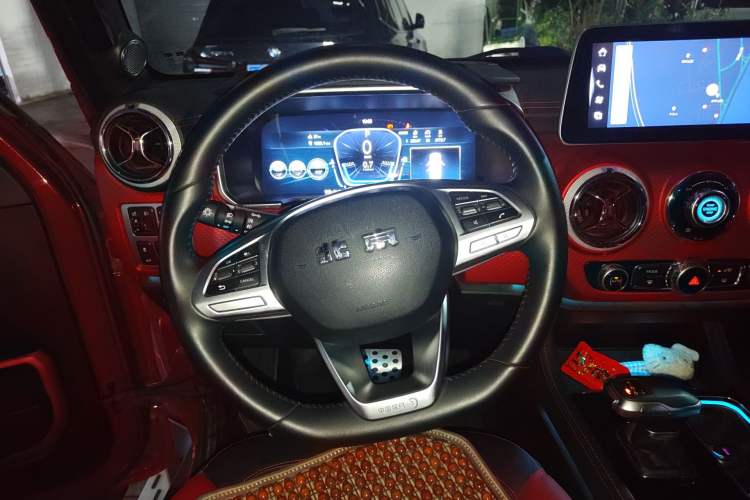 Used BAIC Off-Road BJ40 2022 2.0T Automatic Four-Wheel Drive Ring of the Tower Champion Edition Steering Wheel
