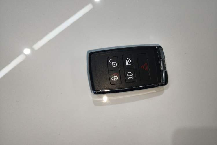 Used Jaguar XEL 2023 2.0T 250 PS R-DYNAMIC S Advanced Sport Edition
