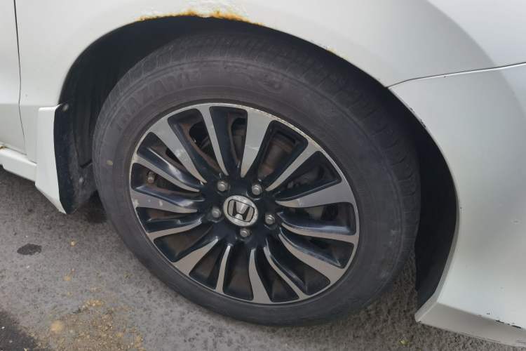 Used Honda Crider 2013 1.8L automatic luxury edition
