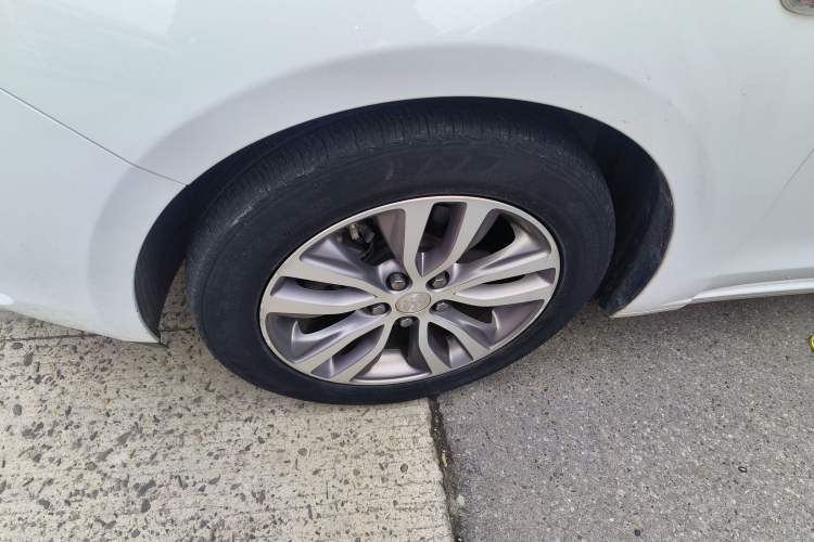 Used Buick GT 2018 18T Automatic Elite Model
