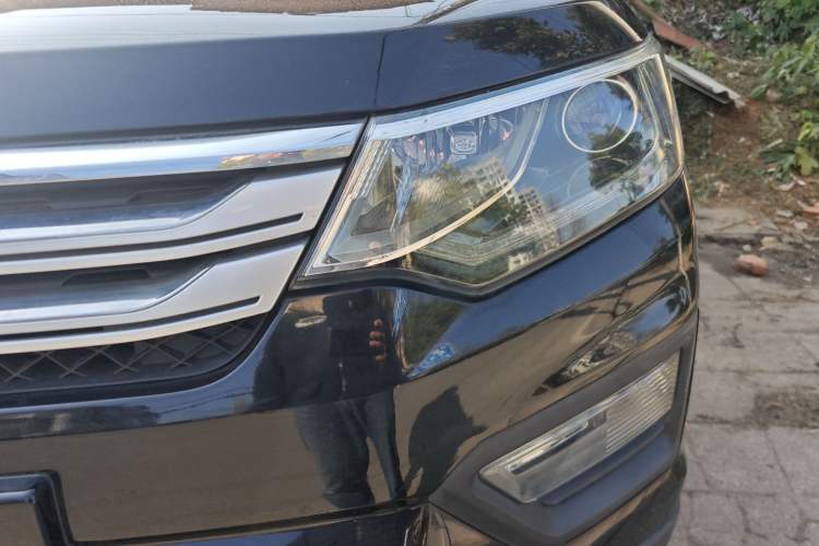 Used Oshan CX70 2016 1.6L Manual Luxury Model
