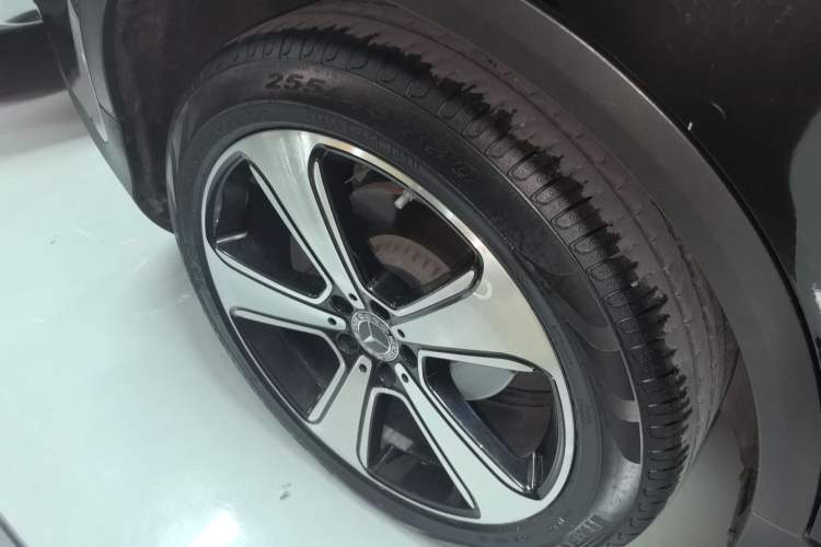 Used Mercedes-Benz GLC 2022 Refreshed GLC 300 L 4MATIC Dynamic Edition Prestige Version Right Rear Wheel Hub