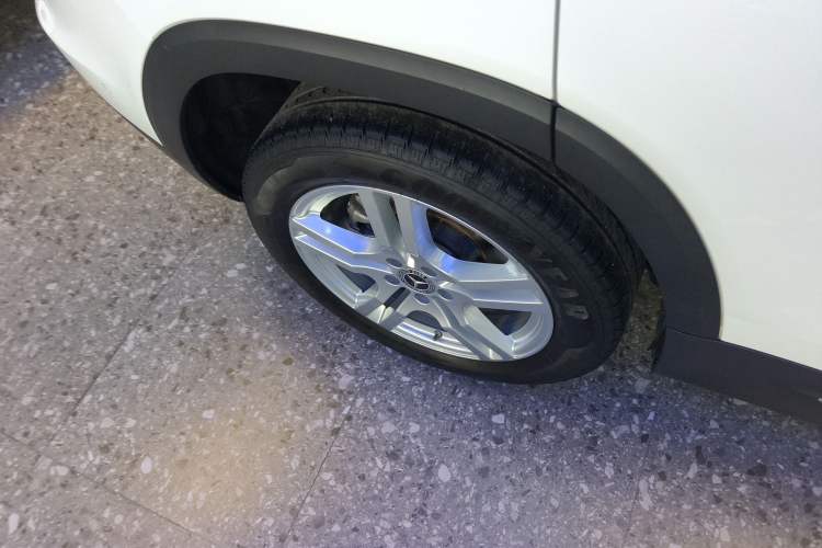 Used Mercedes-Benz GLB 2022 GLB 200 Dynamic Edition Right Rear Wheel Hub