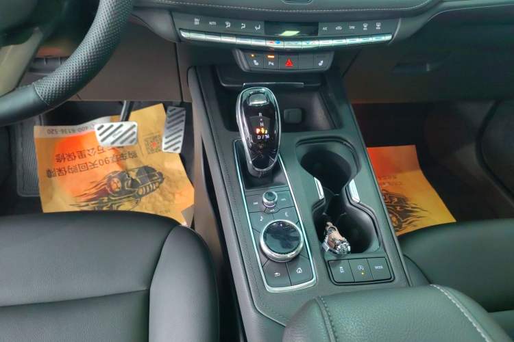 Used Cadillac XT4 2021 28T Two-Wheel Drive Leading Version