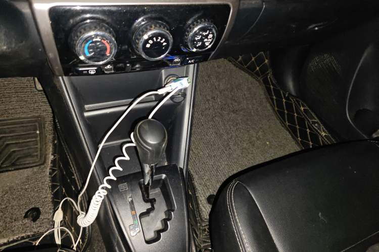 Used Toyota YARiS L Zhi Xiang 2017 1.5E CVT Dynamic Edition Gear Lever