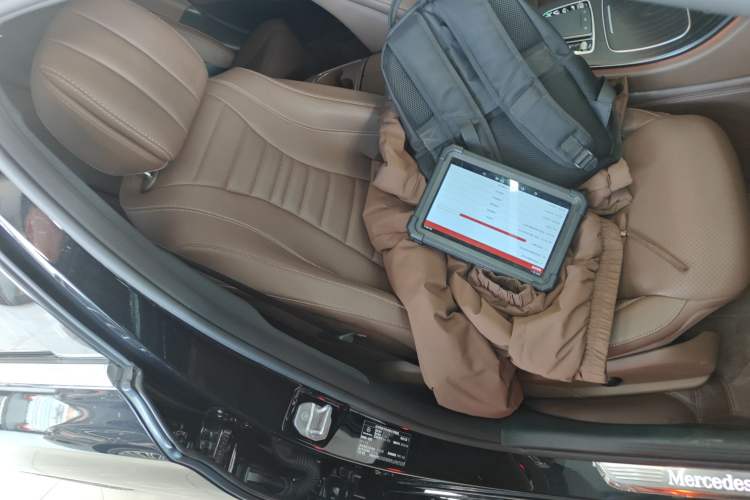 Used Mercedes-Benz E-Class 2020 Restyled E 300 L Sporty and Stylish Edition
