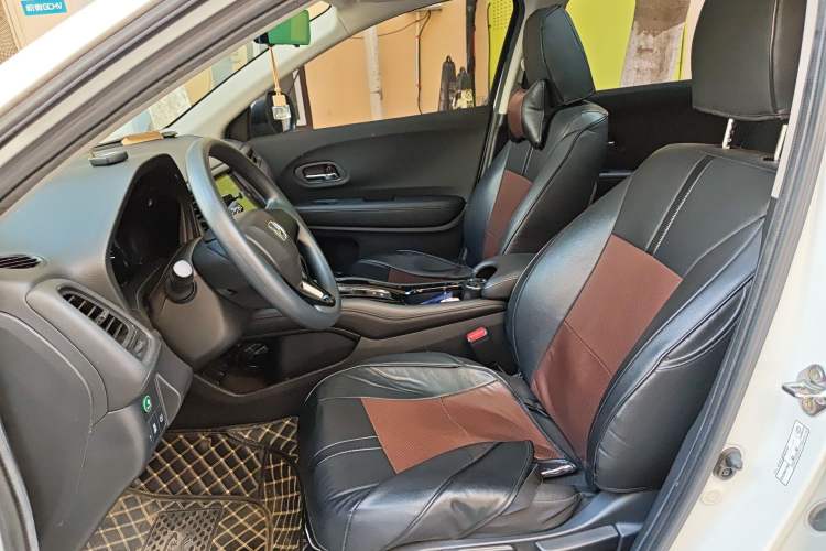 Used Honda Vezel 2020 1.5L CVT Elite Edition Left Front Seat