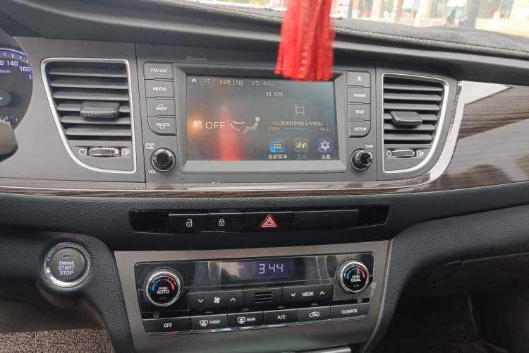 Used Hyundai Mistra 2016 1.6T Automatic Smart GLS Audio And AC Panel