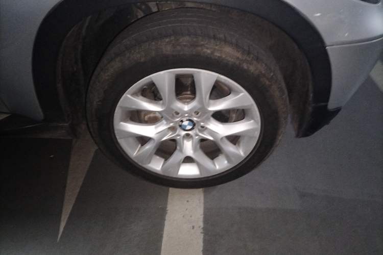 Used BMW X5 2011 xDrive35i Luxury Model