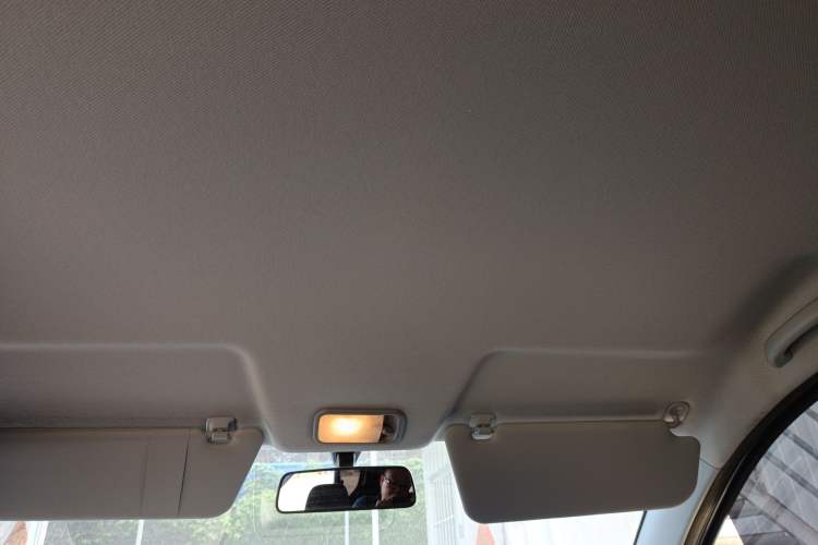 Used Wuling Hongguang New Energy 2025 Extended-Range Hybrid 50 km Utility Version
